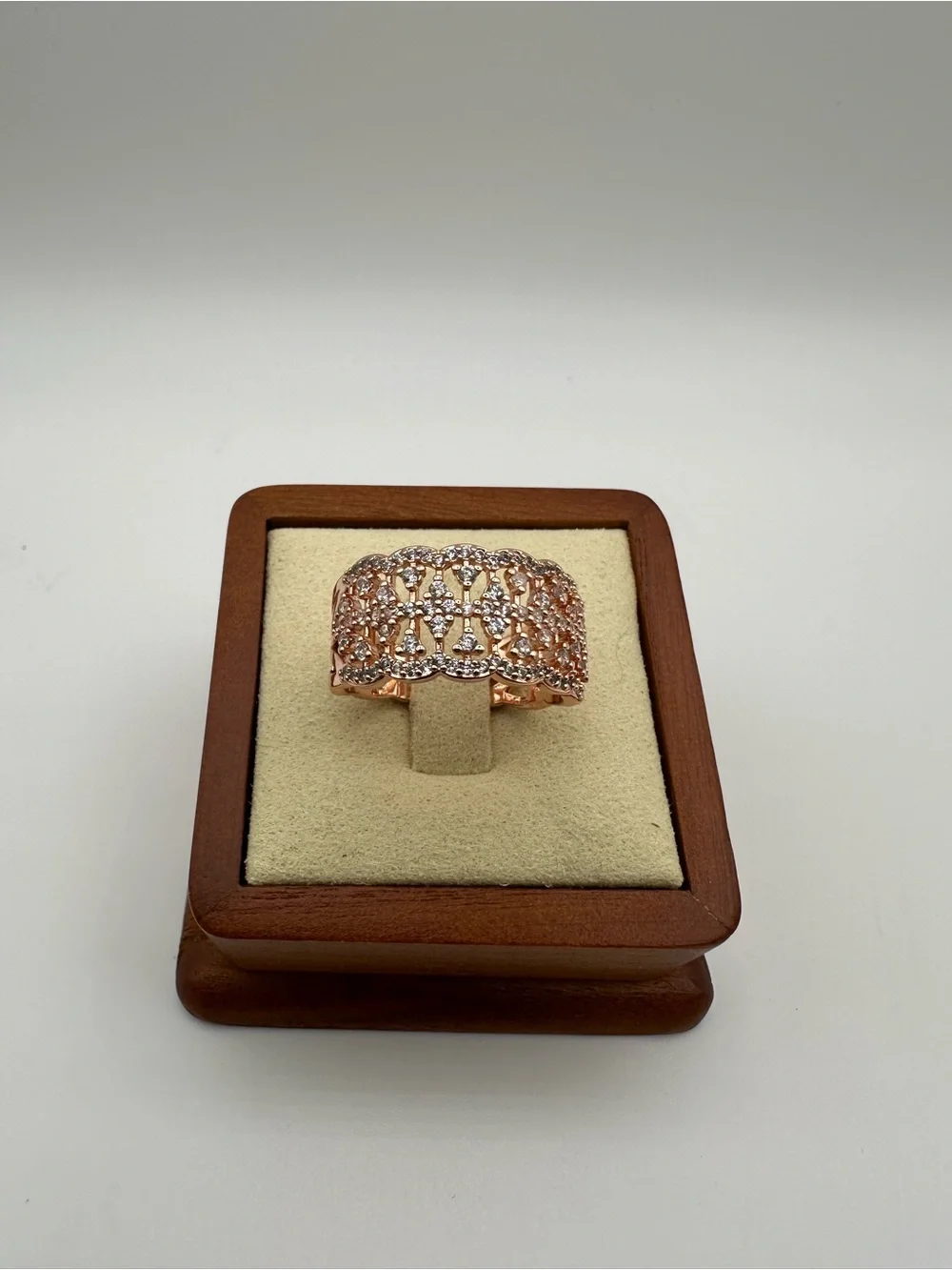 Rose Gold Tone Rhinestone Statement Ring – Sparkle Cocktail Fashion Jewelry